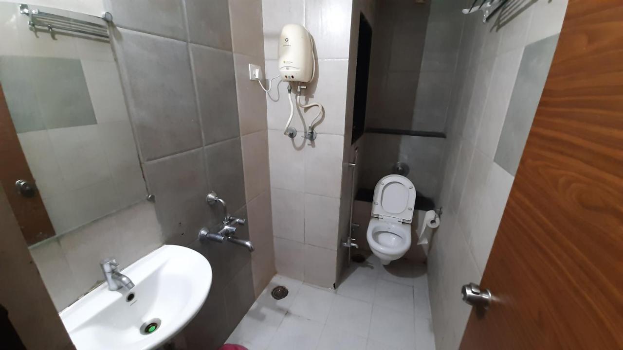 City Palace Hotel होटल सिटी पैलेस Nášik Exteriér fotografie
